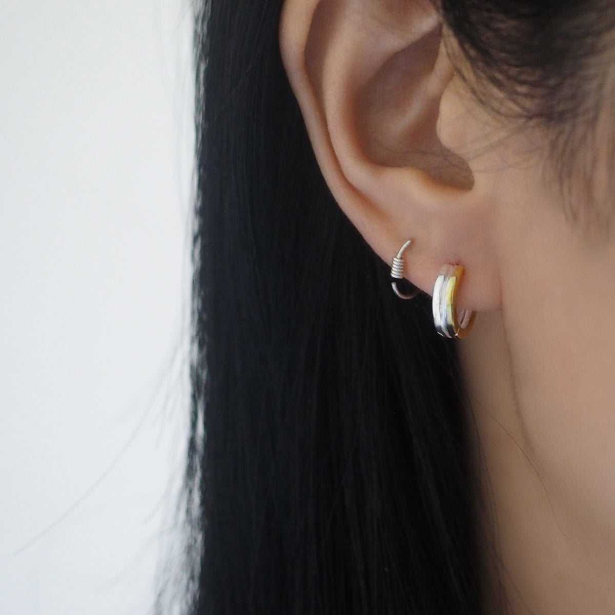 Anne 2-Tone Hoop Earrings