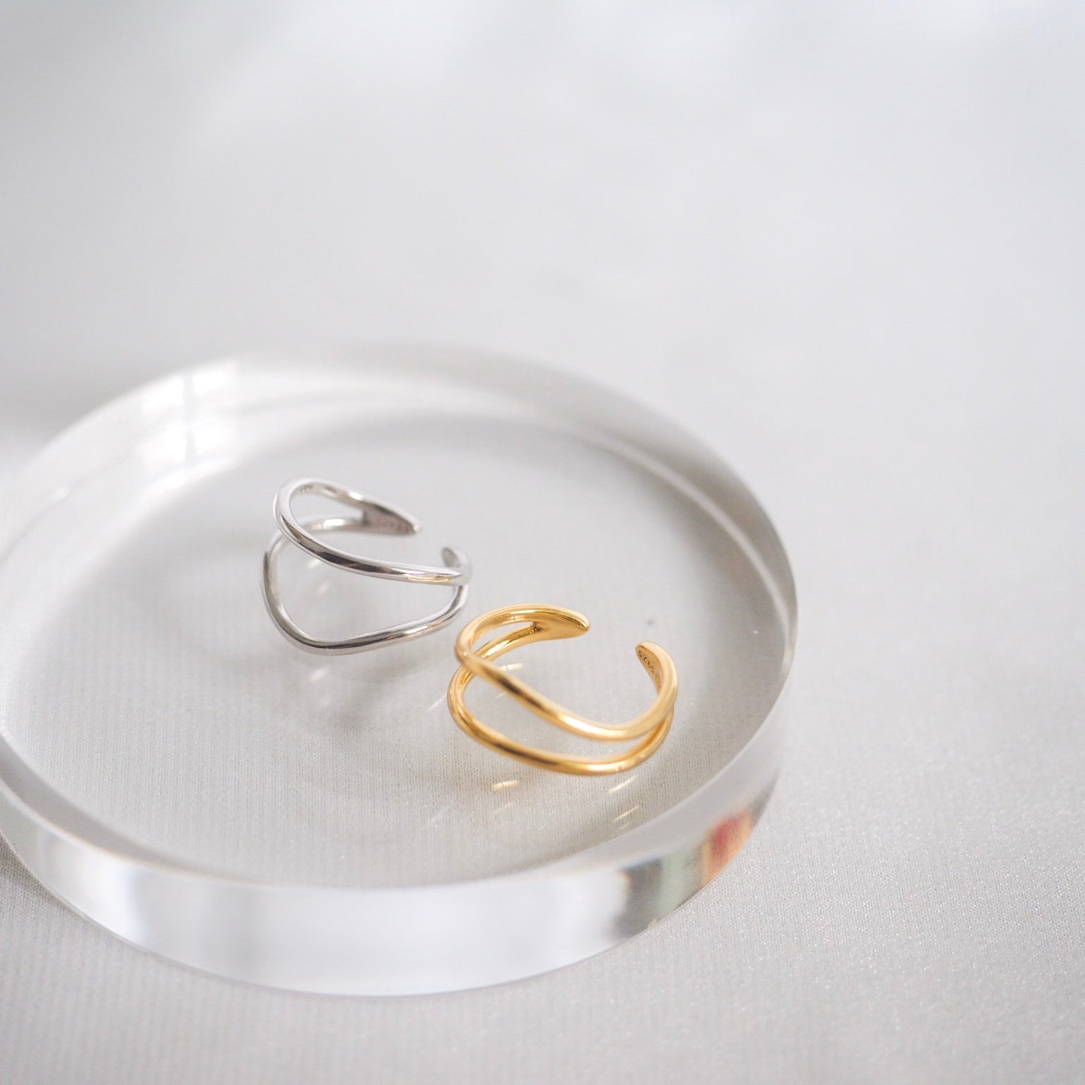 Saffron Minimalist Line Ring