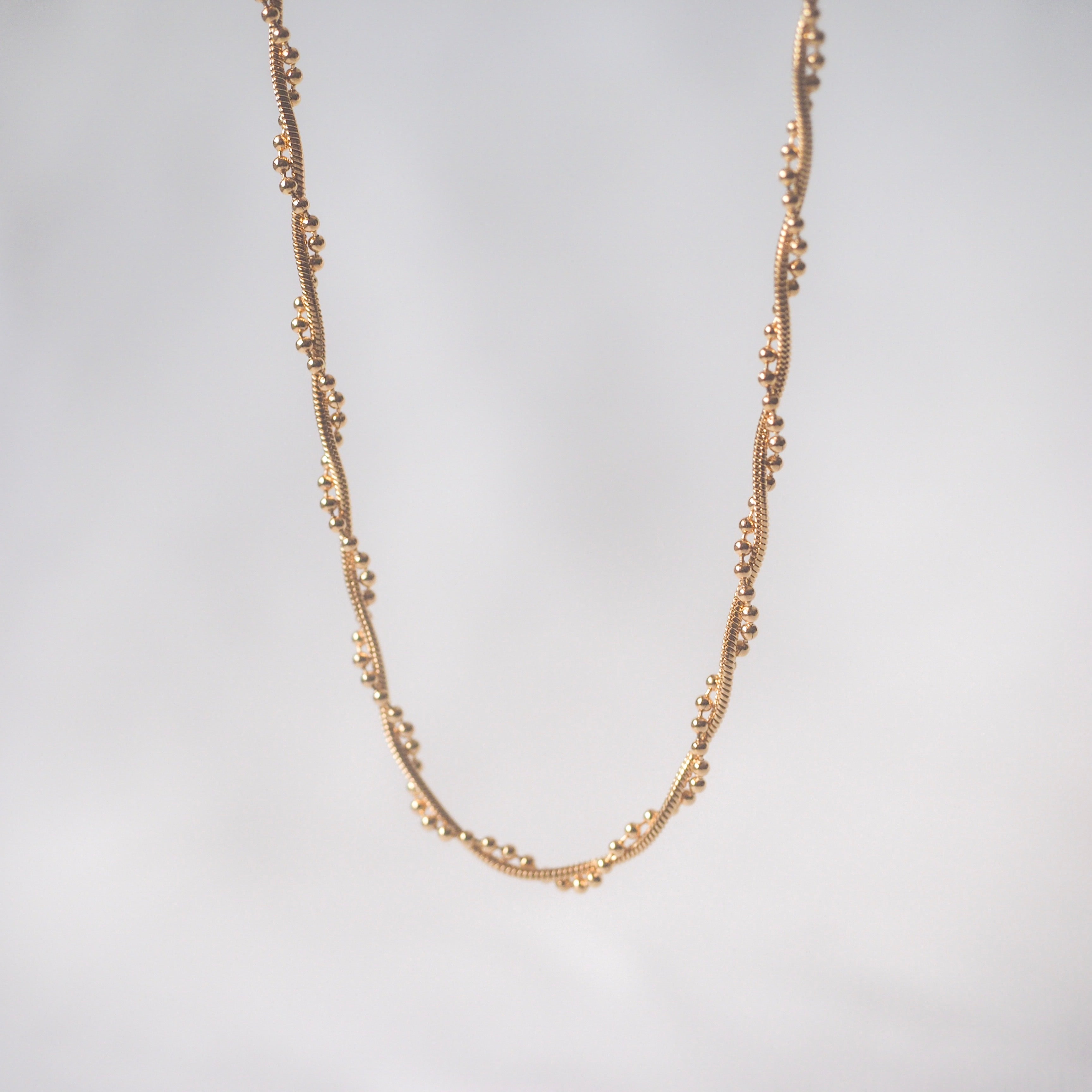 Wantti Dot Dash Twisted Necklace